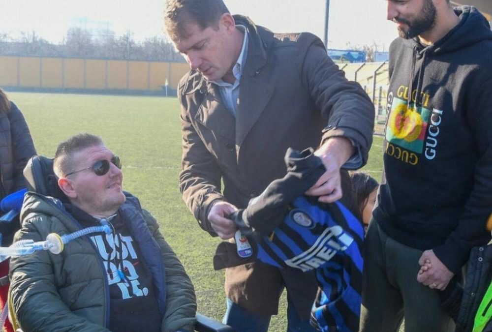 Meraviglioso Albiol, maglia scambiata con Brozovic per Peppe, tifoso interista malato di SLA